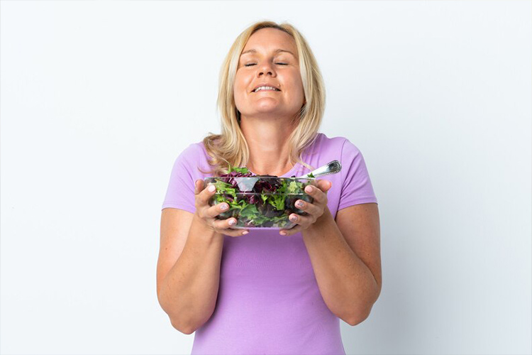 تغییرات تغذیه برای بهبود یائسگی